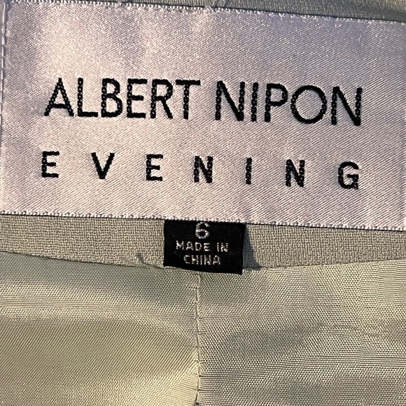Albert Nipon Special Occasion Suit - Picture 9 of 10